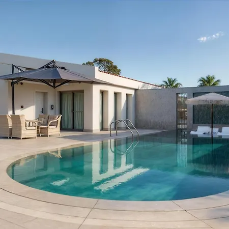 Otel Merit Royal Gardens & Casino