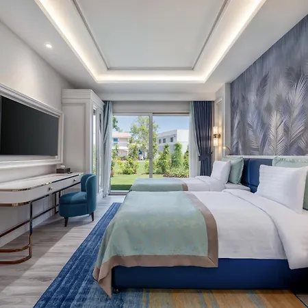 Merit Royal Gardens & Casino Otel Trikomo