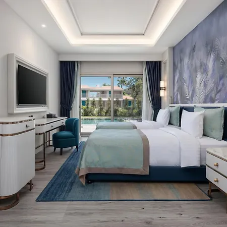 Merit Royal Gardens & Casino Otel Trikomo