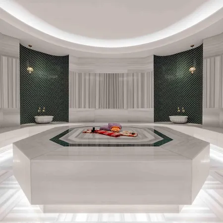 Merit Royal Gardens & Casino