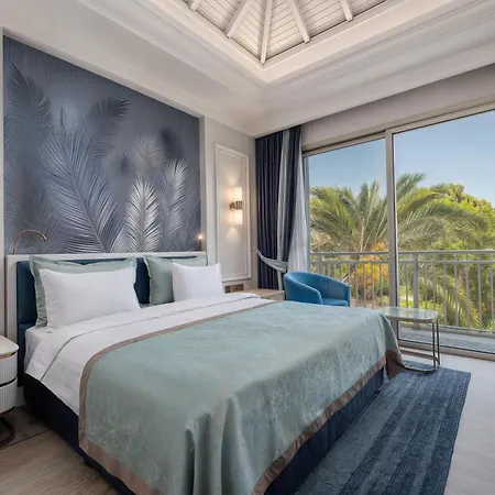 Merit Royal Gardens & Casino 5* Trikomo