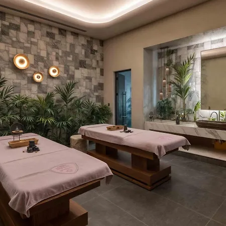 Merit Royal Gardens & Casino