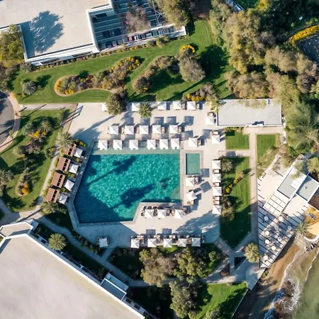 Merit Royal Gardens & Casino Hotel
