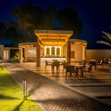 Merit Royal Gardens & Casino