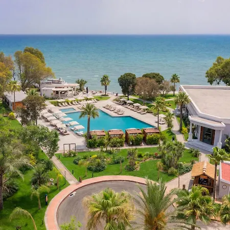 Merit Royal Gardens & Casino Otel Trikomo