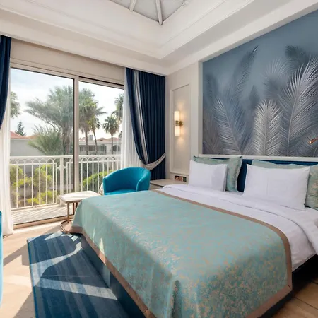 Merit Royal Gardens & Casino Hotel Trikomo
