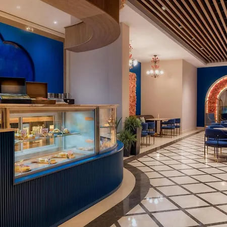 Merit Royal Gardens & Casino 5* Trikomo