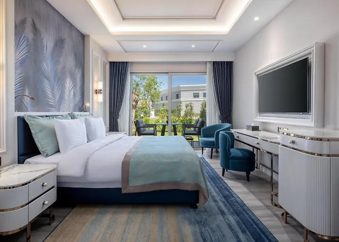 Merit Royal Gardens & Casino Hotel Trikomo